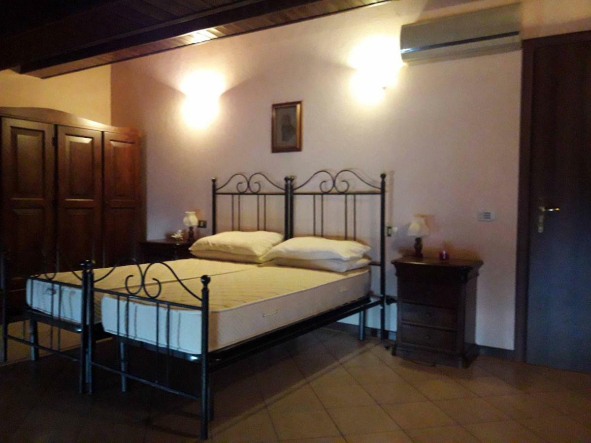 Appartamento In Piazza Umberto I A Poviglio Poviglio  Exteriör bild